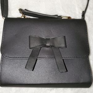 Small Black Bow Handbag/Crossbody🎀 FAUXLEATHER